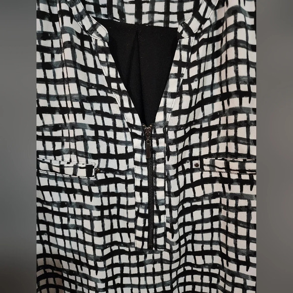 Apt 9 black and white blouse with zipper accent on front Size 2XL - Picture 4 of 5